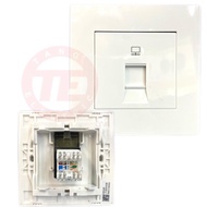 BOSS / Outlet Data Cat6 RJ45 Boss / B1031CAT6