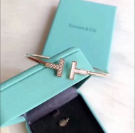 💕TIFFANY & CO.蒂芙尼 T系列 時尚氣質19k玫瑰金珍珠貝母鑽石 手鐲 女款