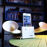 限量3組! (福利品)(iPhone SE 系列以下機種專用)雙聲道立體擴音器ZIMMA 貝殼杉(雪白版)+珍珠白