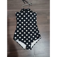 Bikini/Beach swimsuit 2 models of beachwear and beach accessories