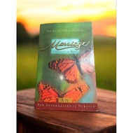 NIV Holy Bible Marriage Devotional Bible, Softbound