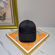 Chanel 黑色棒球帽