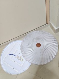 圓形吸頂燈