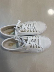 Keds 白色休閒鞋