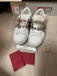 Valentino Garavani Rockstud Untitled 白色小牛皮運動鞋