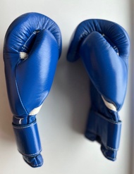 Winning Boxing Gloves 14 oz Blue