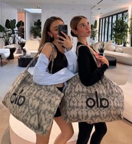 實拍圖 Alo Yoga shopper tote 大托特包 購物袋