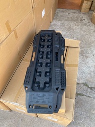 แผ่นรองล้อรถติดหล่ม รับ น้ำหนักได้  4 ตัน คืนรูปได้ 100 % [ off road accessories 4X4 ] ส่งไว1-2วัน