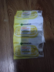 Garnier krim sabun siang /malam sachet 1 renceng isi 12