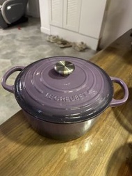 Le Creuset 紫色鑄鐵鍋