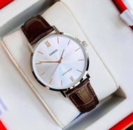 นาฬิกา Casio รุ่น LTP-VT01L-7B2 นาฬิกาผู้หญิงสายหนังสีน้ำตาล หน้าปัดสีขาว - มั่นใจ ของแท้ 100% รับประกัน CMG 1 ปีเต็ม (ส่งฟรี เก็บเงินปลายทาง)