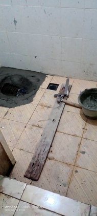 jasa RENOVASI RUMAH DAN JASA BONGKAR PASANG ATAP DAN BAJA RINGAN PLAPON PVC PLAPON GIBSUM.CAT.WC