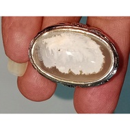 Unique motif white chalcedonynatural 27.6x18.2x7mm Any flower carvedRing size 8 Rp60. 000