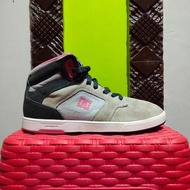 sepatu dc second