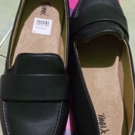 sepatu wanita pantofel merek Fioni ukuran 7.5 atau 38.5