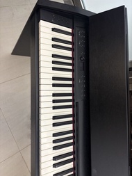 roland digital piano f701 with bench 90 ％ne