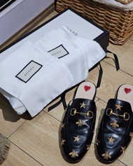 Gucci Princetown小蜜蜂刺繡穆勒鞋