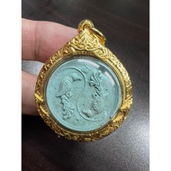 古巴占师傅Kruba Chan 人缘鸟萨古尼卡(Roon 1） Salika Prai Mae Sakunika Be.2565年 此圣物加入了Prai Mae Sakunika圣粉而造。