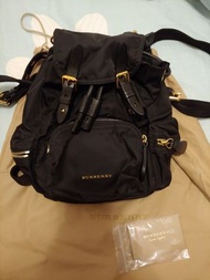 Burberry The Rucksack - 小号尼龙斜背式军旅背包 #goodbyeapril