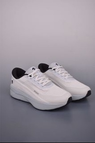 Descente Dynamic Fluid 運動鞋 白色