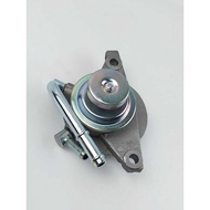 HAND PUMP TOYOTA LAND CRUISER HDJ80 - 23301-17020