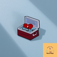 XHjewelryAdd Bad Bunny Red Heart Rapper Enamel Pin Cartoon Music Brooch Lapel Badge Pins