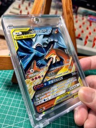 ［成品/作品展示］ Ptcg tag team 萊希拉姆興噴火龍 卡雕  正版卡 純手工                                        緋紅薄霧天地萬物 古代咆哮未來閃