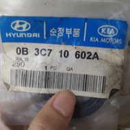 Carens 1 ori camshaft oil seal 0b3c710602A lisaajah1516