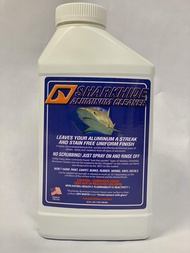 Aluminum Cleaner & Restorer | Safe Boat Metal & Hull Cleaner | 32 oz (1 qt) Container Streak Free Al