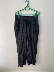 「 二手衣 」 Adidas 男版運動防風長褲 M號（黑）58