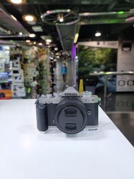 Nikon ZFC + 16-50mm