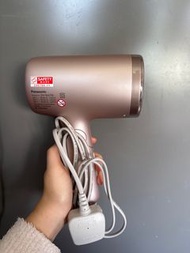 Panasonic 護髮風筒