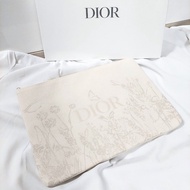Dior母親節化妝包+束口袋(送試用品)