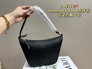 【MOON FASHION】 Kite New Style Niche Design Underarm Shoulder Messenger Fashionable All-Match Lunch Box Baguette Bag Ladies Handbag