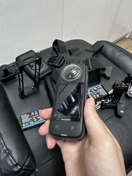 Insta360 X3 共三原電, 原cage, 原充, 自拍棍, 背包夾, 前背帶