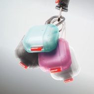 SKINARMA  Mecha CE 未來元素耳機保護套 (附掛鉤) AirPods第四代