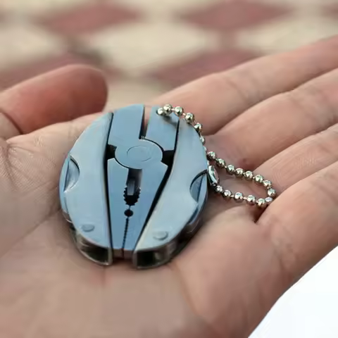 EDC Tools Travel Kits Portable Multifunction Folding Plier Stainless Steel Foldaway Knife Keychain S