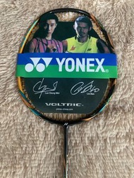 Yonex VOLTRIC 88D PRO 羽毛球拍