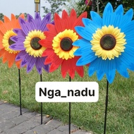 [38cm] sunflower pinwheels decorate schools, tourist areas, schools, preschools, schools, schools, g