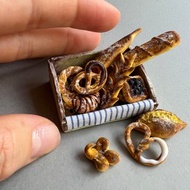 芭比娃娃的迷你麵包食品