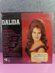 LP แผ่นเสียง Dalida   เป็นนักร้องชื่อดังของฝรั่งเศสเพลงเพราะ  10นิ้ว   Eu New