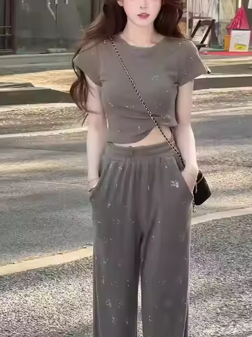 Summer 2026 New Fashion Slimming round Neck Short Sleeve Wide Leg Pants Two Piece Set Women's Stylis