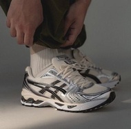 Asics Gel Kayano 14 cream black jjjjound 配色