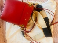 大熱 Chloe 小牛皮水桶包  bucket bag ,尺寸好用，很多門市已斷貨
