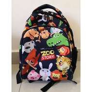 (Preloved ) Authentic UEK school bag - suitable to 5-7 years old