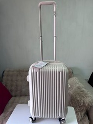 ifly 22 吋高質量可擴展行李箱；ifly 22 inch expandable luggage 58 x 35 x 25cm （+ 3cm）