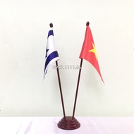 Cờ Để Bàn Đế gỗ Cắm 2 cờ Việt Nam - Israel In Kỹ Thuật Số 3D Vải Phi Bóng
