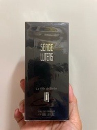 SERGE LUTENS 香水