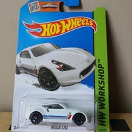HOTWHEELS NISSAN 370Z WHITEOriginal