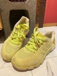 螢光adidas女鞋22.5cm 運動鞋 sneakers  #23衣櫃出清